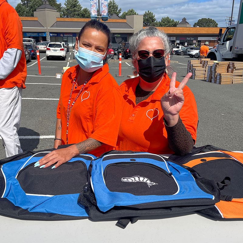 Volunteers with Cedar Child & Family Services 